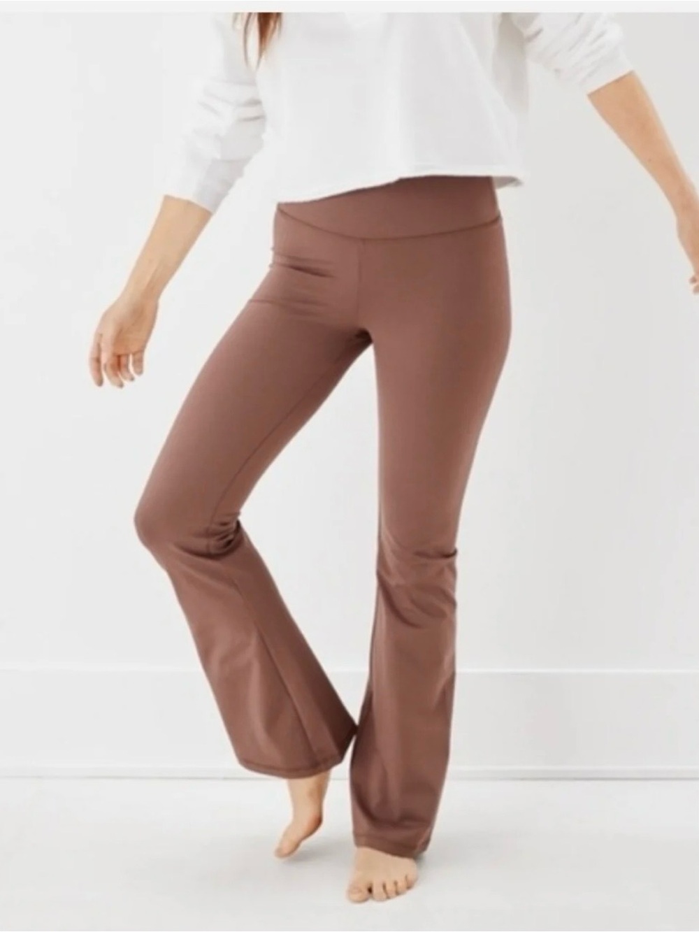 American Eagle The Everything Flare Leggings High Rise Pants Espresso Brown M